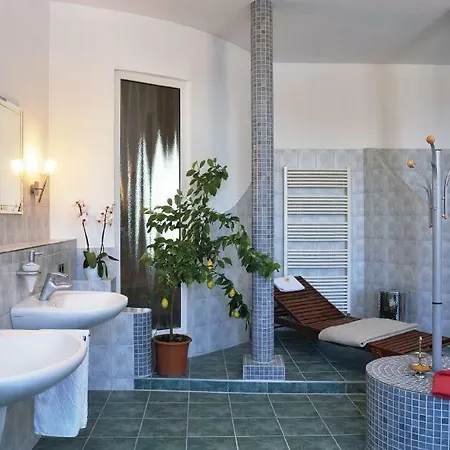 Schloss Tressow Bobitz