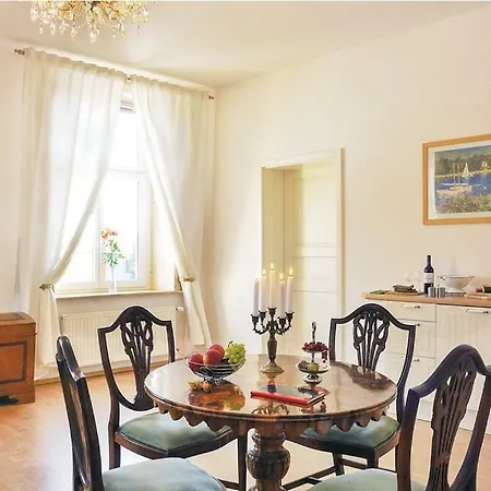 Schloss Tressow * Bobitz